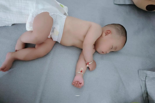 自贡没满月的宝宝